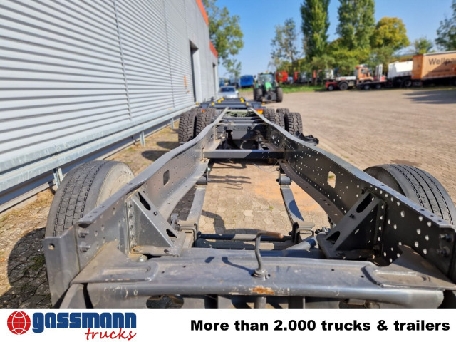 Iveco Trakker AD260T45 6x4, BRANDSCHADEN FAHRERHAUS! - Грузовик-шасси: фото 2 Iveco Trakker AD260T45 6x4, BRANDSCHADEN FAHRERHAUS! - Грузовик-шасси: фото 2