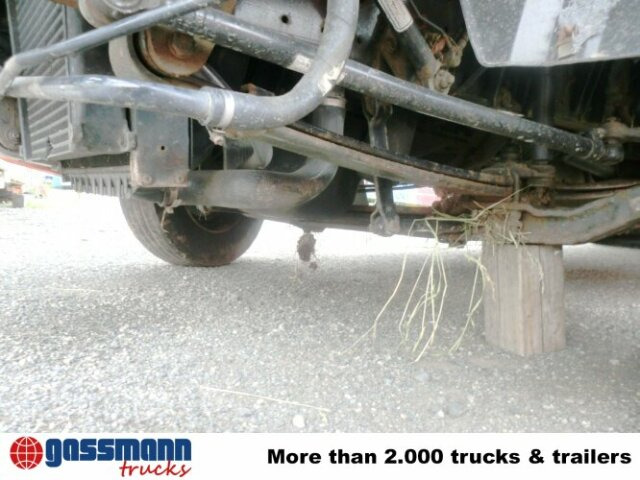 MAN L33 8.180 C 4x2, Unfallfahrzeug mit - Грузовик с закрытым кузовом: фото 3 MAN L33 8.180 C 4x2, Unfallfahrzeug mit - Грузовик с закрытым кузовом: фото 3