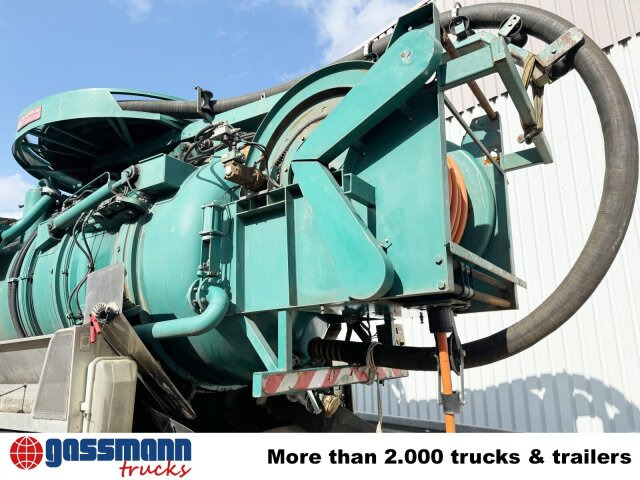 Mercedes-Benz Actros 3348 6x4, V8, Kroll Saug-/Spülwagen ca. - Подметально-уборочная машина: фото 4 Mercedes-Benz Actros 3348 6x4, V8, Kroll Saug-/Spülwagen ca. - Подметально-уборочная машина: фото 4