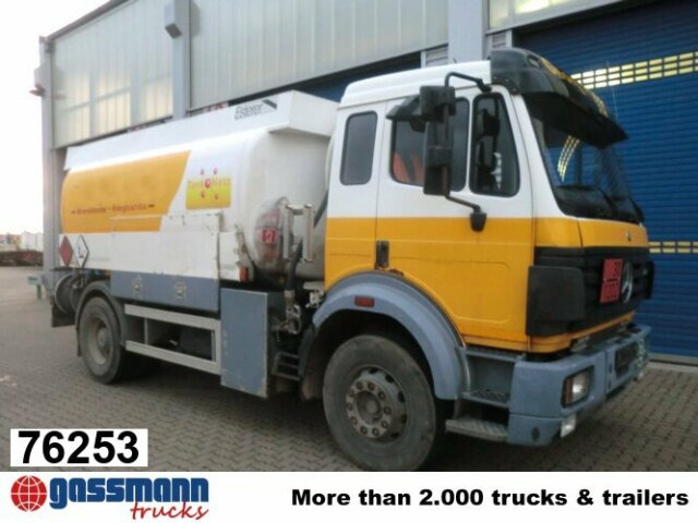 Mercedes-Benz SK 1824 L 4x2, Esterer Tankaufbau ca. 13.100l, 2 - Грузовик-цистерна: фото 1 Mercedes-Benz SK 1824 L 4x2, Esterer Tankaufbau ca. 13.100l, 2 - Грузовик-цистерна: фото 1