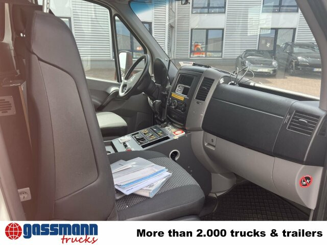 Mercedes-Benz Sprinter 516 CDI 4x2, Rettungswagen, Bi-Xenon - Цельнометаллический фургон: фото 5 Mercedes-Benz Sprinter 516 CDI 4x2, Rettungswagen, Bi-Xenon - Цельнометаллический фургон: фото 5