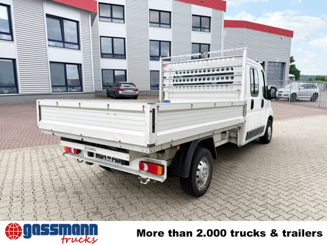 Малотоннажный бортовой грузовик, Грузопассажирский фургон Peugeot Boxer 4x2 Doka: фото 10