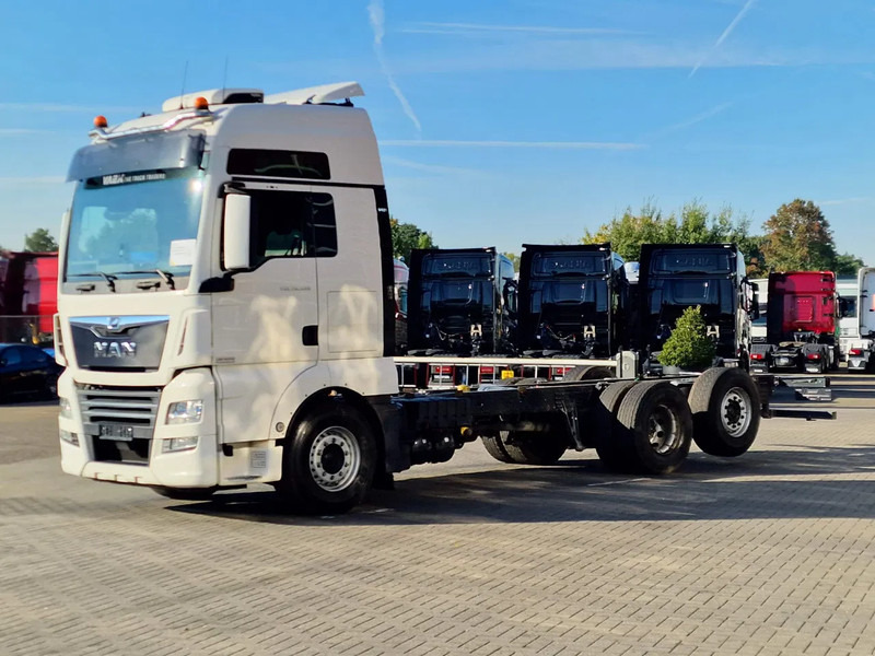 MAN TGX 26.500 6x2 XXL - Chassis - Full air - Night clima - AS Tronic - - Грузовик-шасси: фото 3 MAN TGX 26.500 6x2 XXL - Chassis - Full air - Night clima - AS Tronic - - Грузовик-шасси: фото 3