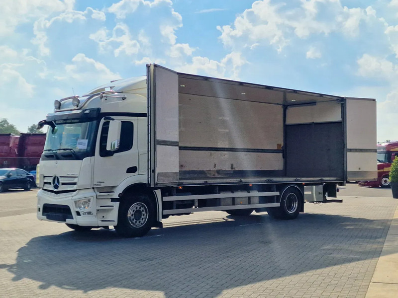 Mercedes-Benz Actros 1833 4x2 - Box with sidedoors - Loadlift - Sleeper cab - Full air - 5.80WB - Грузовик с закрытым кузовом: фото 4 Mercedes-Benz Actros 1833 4x2 - Box with sidedoors - Loadlift - Sleeper cab - Full air - 5.80WB - Грузовик с закрытым кузовом: фото 4