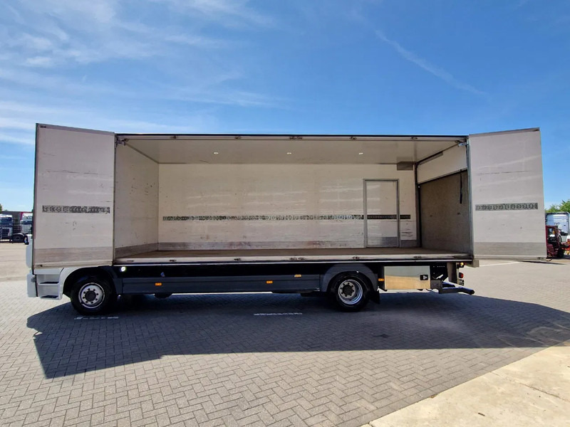 Mercedes-Benz Atego 1524 Box with sidedoors - Zepro loadlift - Full air - Euro 6 - Automatic - Camera system - Грузовик с закрытым кузовом: фото 5 Mercedes-Benz Atego 1524 Box with sidedoors - Zepro loadlift - Full air - Euro 6 - Automatic - Camera system - Грузовик с закрытым кузовом: фото 5