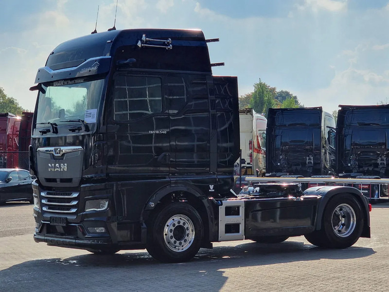 MAN TGX 18.540 - New - Full spec - Mirror cam - Retarder - 2x tank - Full spoiler - Тягач: фото 3 MAN TGX 18.540 - New - Full spec - Mirror cam - Retarder - 2x tank - Full spoiler - Тягач: фото 3