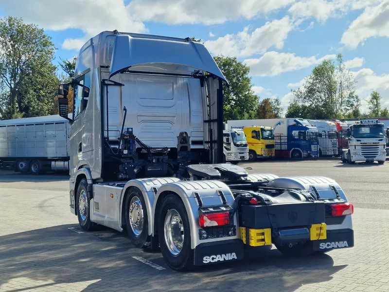 Scania 660S V8 NGS Highline 6x2/4 - New - Full spec - Retarder - Night clima - Led - Leather - Navi - Тягач: фото 5 Scania 660S V8 NGS Highline 6x2/4 - New - Full spec - Retarder - Night clima - Led - Leather - Navi - Тягач: фото 5