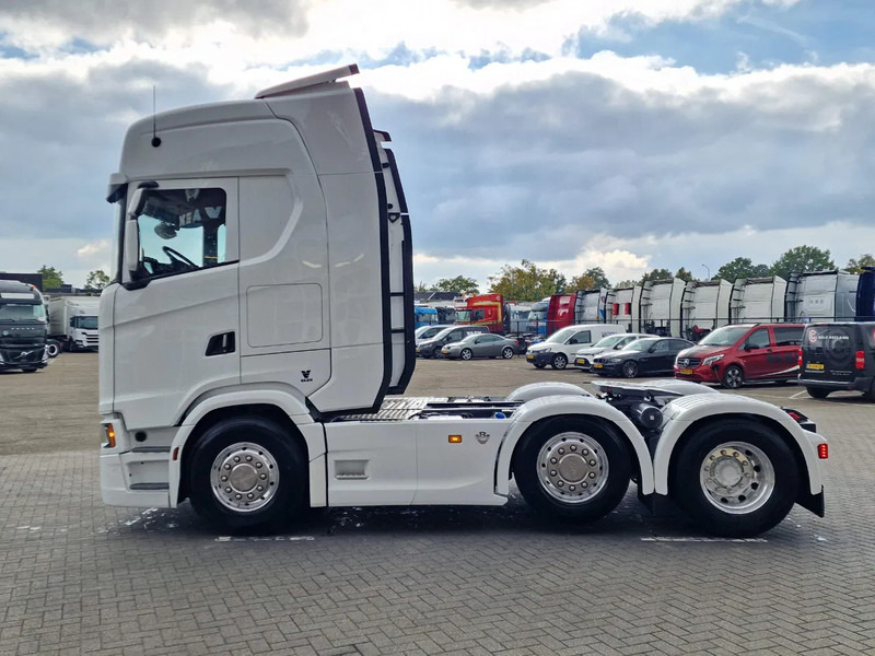 Scania 770S V8 NGS Highline 6x2/4 - New - Old dashboard - Full spec - Retarder - Night clima - Led - Leather - Navi - Тягач: фото 4 Scania 770S V8 NGS Highline 6x2/4 - New - Old dashboard - Full spec - Retarder - Night clima - Led - Leather - Navi - Тягач: фото 4