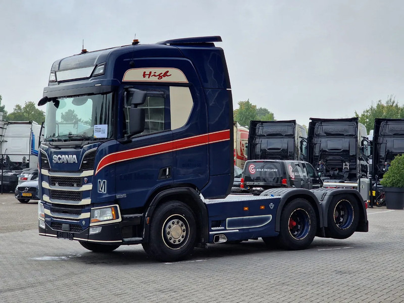 Scania R520 V8 NGS Highline 6x2 - PTO/Hydraulic - Full air - 2.95 WB - Navi - Fridge - Sliding 5th wheel - Тягач: фото 3 Scania R520 V8 NGS Highline 6x2 - PTO/Hydraulic - Full air - 2.95 WB - Navi - Fridge - Sliding 5th wheel - Тягач: фото 3
