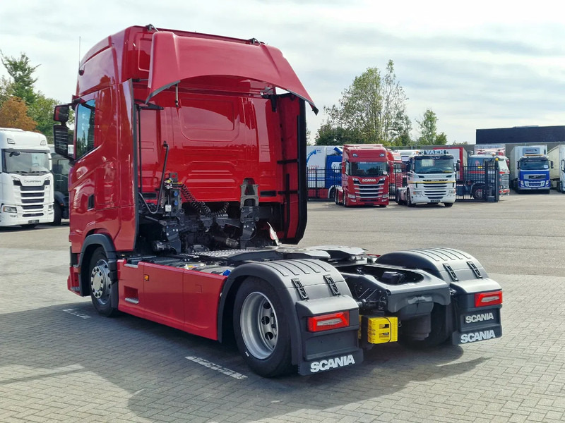 Scania S460 Highline 4x2 - Lowdeck - New - Retarder - Night clima - 2x tank - Led - Full spoiler - Тягач: фото 5 Scania S460 Highline 4x2 - Lowdeck - New - Retarder - Night clima - 2x tank - Led - Full spoiler - Тягач: фото 5