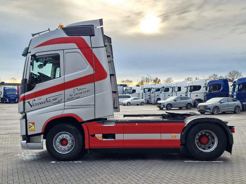 Volvo FH 13.460 Globetrotter 4x2 - PTO/Hydraulic - 2x tank - Steel/Air - Тягач: фото 4 Volvo FH 13.460 Globetrotter 4x2 - PTO/Hydraulic - 2x tank - Steel/Air - Тягач: фото 4