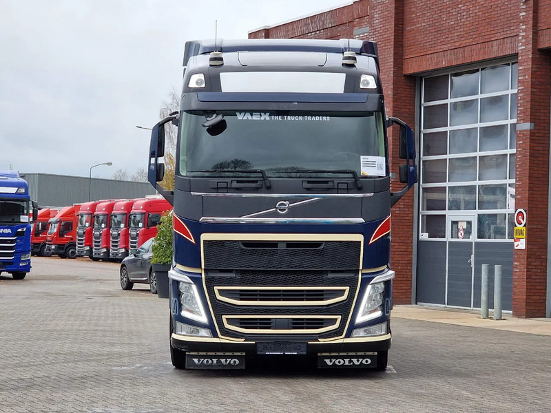 Volvo FH 13.500 Globetrotter 6x2 - PTO/Hydraulic - Full air - Low KM - 3.20 WB - Тягач: фото 2 Volvo FH 13.500 Globetrotter 6x2 - PTO/Hydraulic - Full air - Low KM - 3.20 WB - Тягач: фото 2