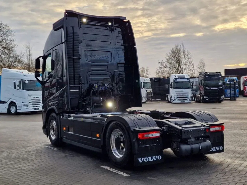 Volvo FH 13.500 Globetrotter XL 4x2 - NEW - Full spec - I parkcool - Full air - - Тягач: фото 4 Volvo FH 13.500 Globetrotter XL 4x2 - NEW - Full spec - I parkcool - Full air - - Тягач: фото 4