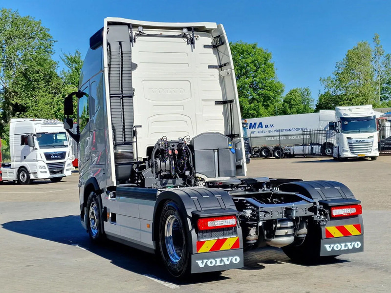 Volvo FH 13.500 Globetrotter XL 4x2 - NEW - Full spec - I parkcool - Full air - - Тягач: фото 5 Volvo FH 13.500 Globetrotter XL 4x2 - NEW - Full spec - I parkcool - Full air - - Тягач: фото 5