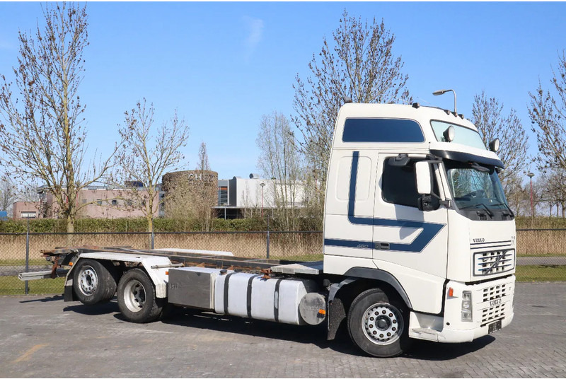 Volvo FH 460 | 6X2 | MANUAL | BDF | RETARDER | EURO 3 - Грузовик-контейнеровоз/ Сменный кузов: фото 3 Volvo FH 460 | 6X2 | MANUAL | BDF | RETARDER | EURO 3 - Грузовик-контейнеровоз/ Сменный кузов: фото 3