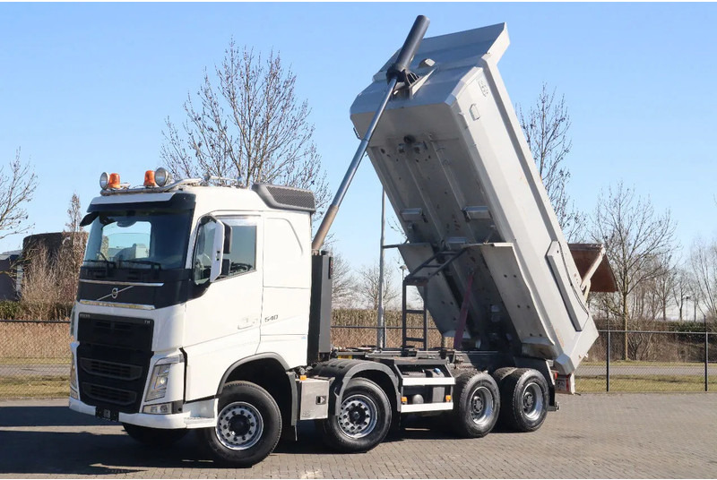 Volvo FH 540 8X4 TANDEMLIFT | BIG AXLES | RETARDER | VDS - Самосвал: фото 1 Volvo FH 540 8X4 TANDEMLIFT | BIG AXLES | RETARDER | VDS - Самосвал: фото 1