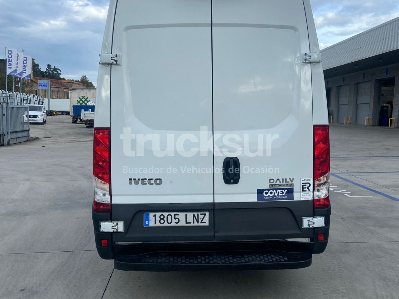 IVECO 35S14 12M3 - Фургон с закрытым кузовом: фото 4 IVECO 35S14 12M3 - Фургон с закрытым кузовом: фото 4