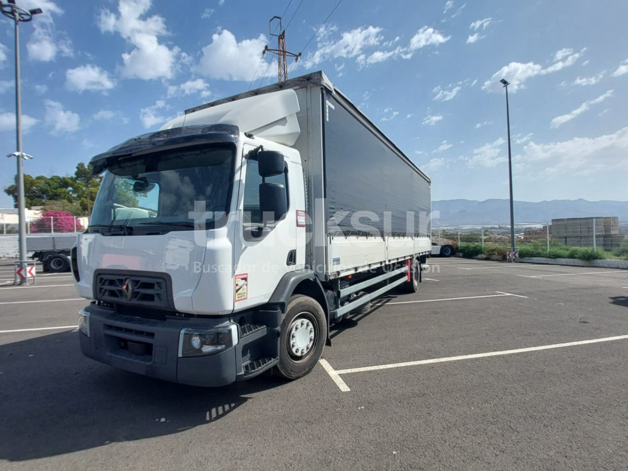 RENAULT D380.18 - Тентованный грузовик: фото 1 RENAULT D380.18 - Тентованный грузовик: фото 1