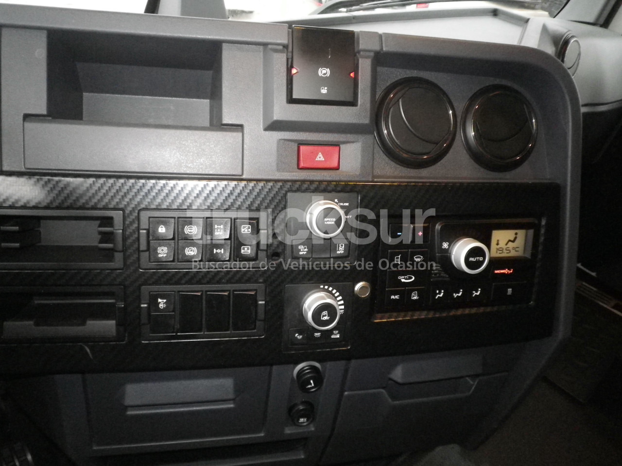 Тягач RENAULT T520 HIGH SLEEPER CAB: фото 11