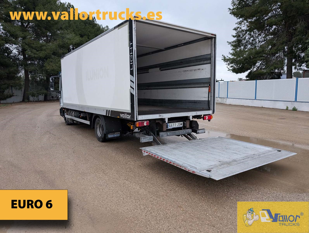 IVECO 100E22 - Грузовик с закрытым кузовом: фото 2 IVECO 100E22 - Грузовик с закрытым кузовом: фото 2