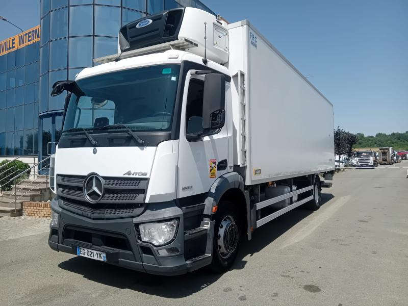 Mercedes Antos 1827 - Рефрижератор: фото 1 Mercedes Antos 1827 - Рефрижератор: фото 1