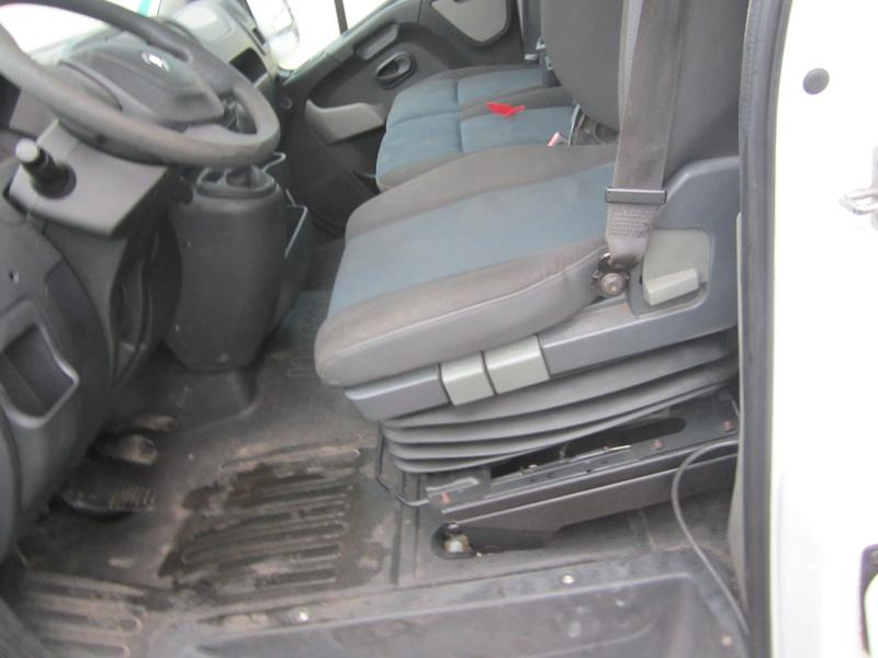 Малотоннажный самосвал Renault Master 2.3 DCI 150: фото 18