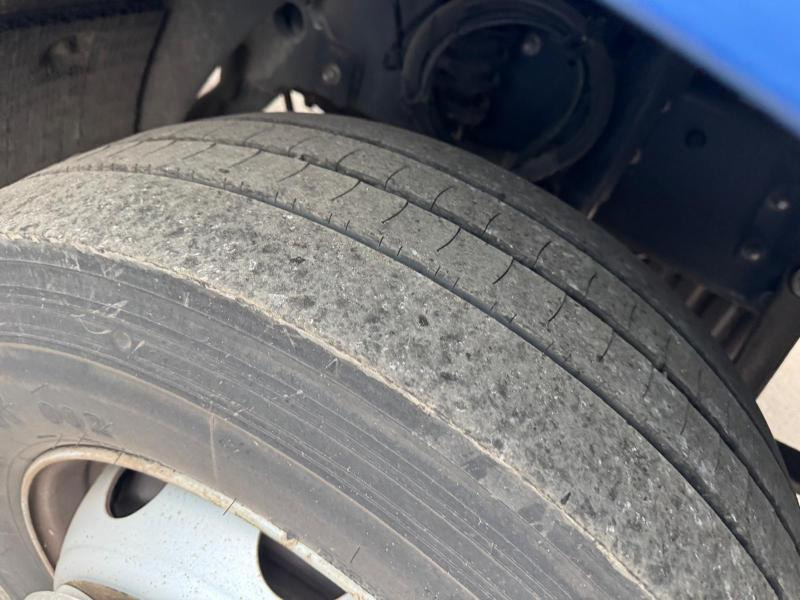 Renault Midlum 270 DXI - Грузовик с закрытым кузовом: фото 5 Renault Midlum 270 DXI - Грузовик с закрытым кузовом: фото 5