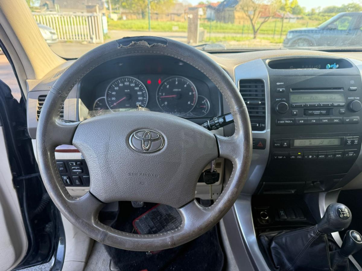 Внедорожник Toyota Land Cruiser: фото 11