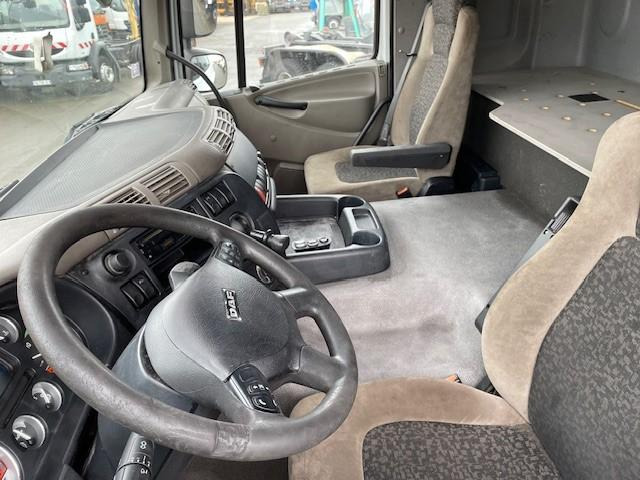 Фото интерьера 1: Тягач DAF CF85 410