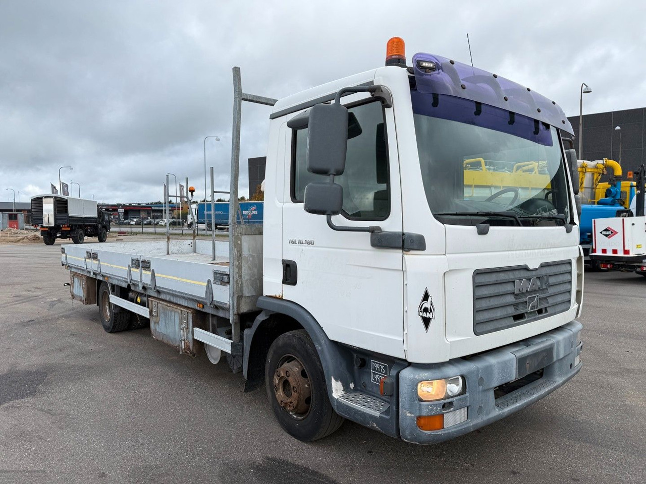 MAN TGL 10.180 4x2 Flatbed 6,,80 m. Euro 3 - Грузовик бортовой/ Платформа: фото 2 MAN TGL 10.180 4x2 Flatbed 6,,80 m. Euro 3 - Грузовик бортовой/ Платформа: фото 2