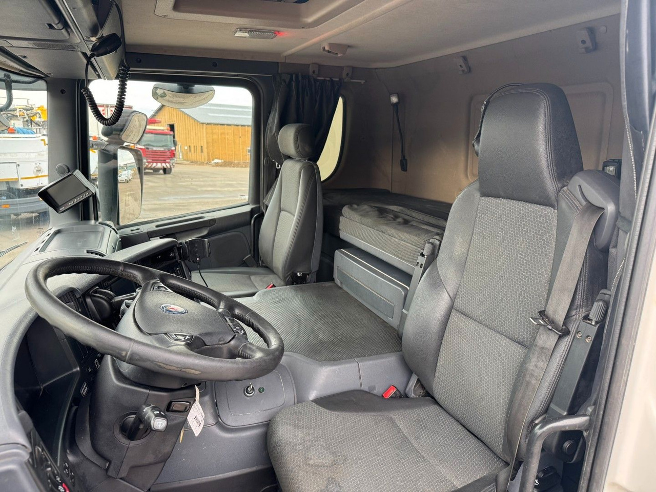 Scania P370 6x4 Liebherr THP140H 24 M4 XH Betonpumpe - Автобетононасос: фото 5 Scania P370 6x4 Liebherr THP140H 24 M4 XH Betonpumpe - Автобетононасос: фото 5