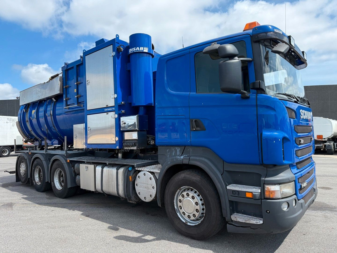 Scania R420 8x4*4 Vacuum Suction Disab Centurion P10 - Ассенизатор: фото 2 Scania R420 8x4*4 Vacuum Suction Disab Centurion P10 - Ассенизатор: фото 2