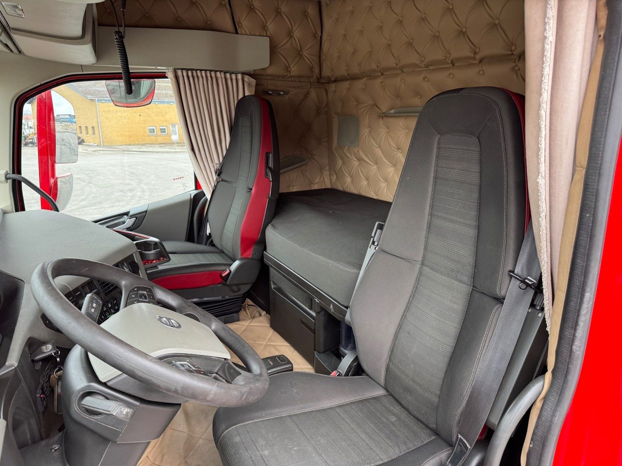 Volvo FH500 8x4*4 Tipper / Kipper (No Crane) - Самосвал: фото 5 Volvo FH500 8x4*4 Tipper / Kipper (No Crane) - Самосвал: фото 5