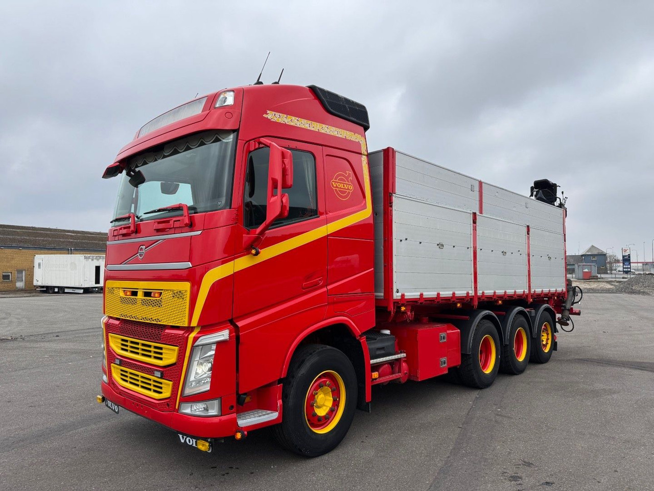 Volvo FH500 8x4*4 Tipper / Kipper (No Crane) - Самосвал: фото 1 Volvo FH500 8x4*4 Tipper / Kipper (No Crane) - Самосвал: фото 1