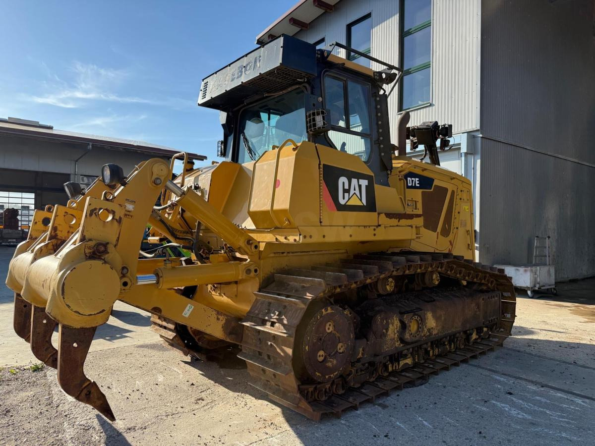 Caterpillar D7E - Бульдозер: фото 1 Caterpillar D7E - Бульдозер: фото 1