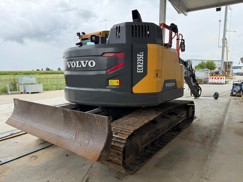 Volvo ECR235EL - Гусеничный экскаватор: фото 2 Volvo ECR235EL - Гусеничный экскаватор: фото 2