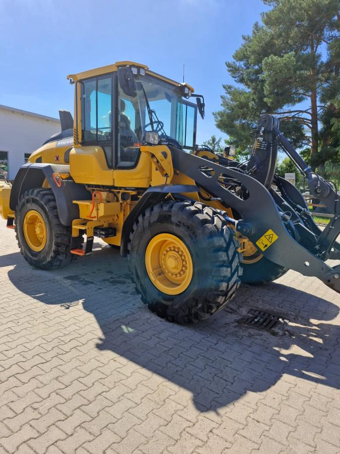 Volvo L90H - Колёсный погрузчик: фото 3 Volvo L90H - Колёсный погрузчик: фото 3