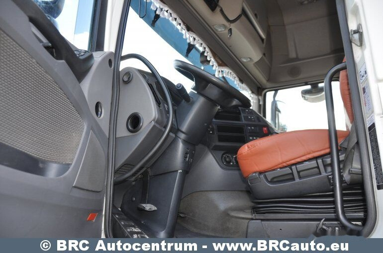 Тентованный грузовик DAF DAF XF XF: фото 12