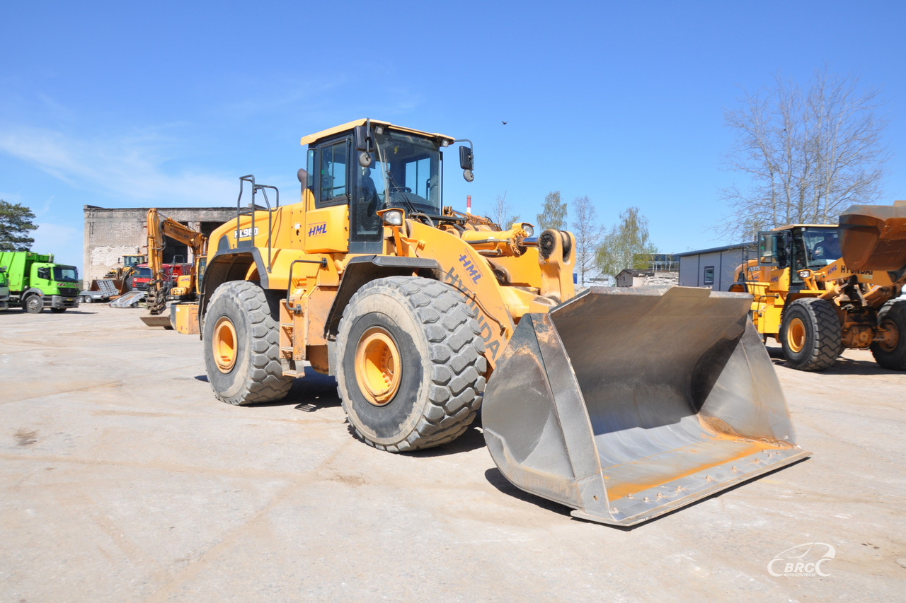 Hyundai HL980 - Колёсный погрузчик: фото 2 Hyundai HL980 - Колёсный погрузчик: фото 2