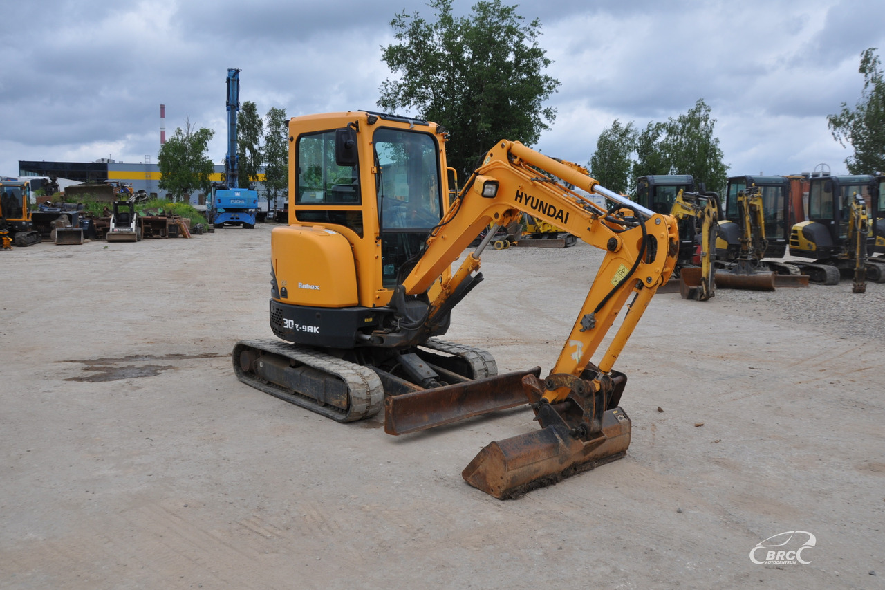 Hyundai R30Z-9AK - Мини-экскаватор: фото 2 Hyundai R30Z-9AK - Мини-экскаватор: фото 2