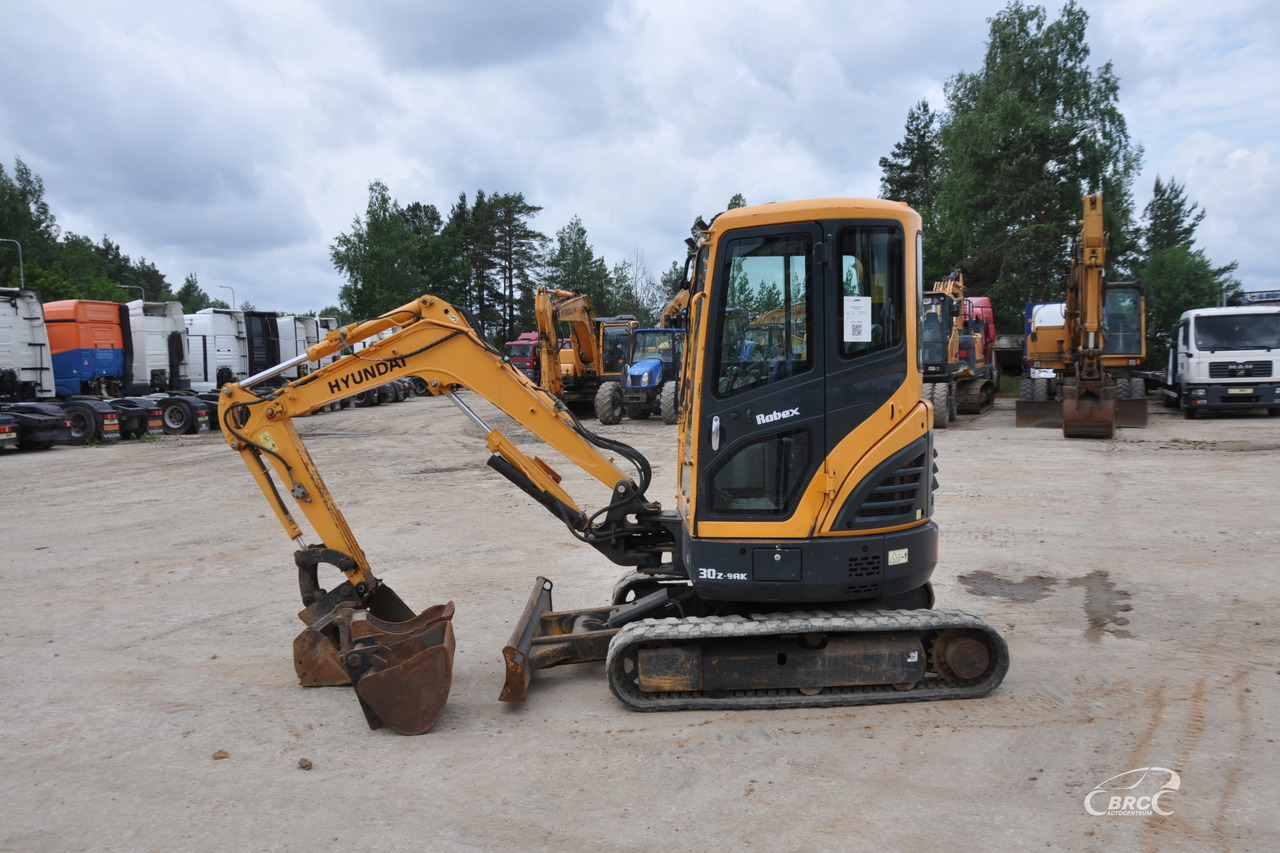 Hyundai R30Z-9AK - Мини-экскаватор: фото 3 Hyundai R30Z-9AK - Мини-экскаватор: фото 3