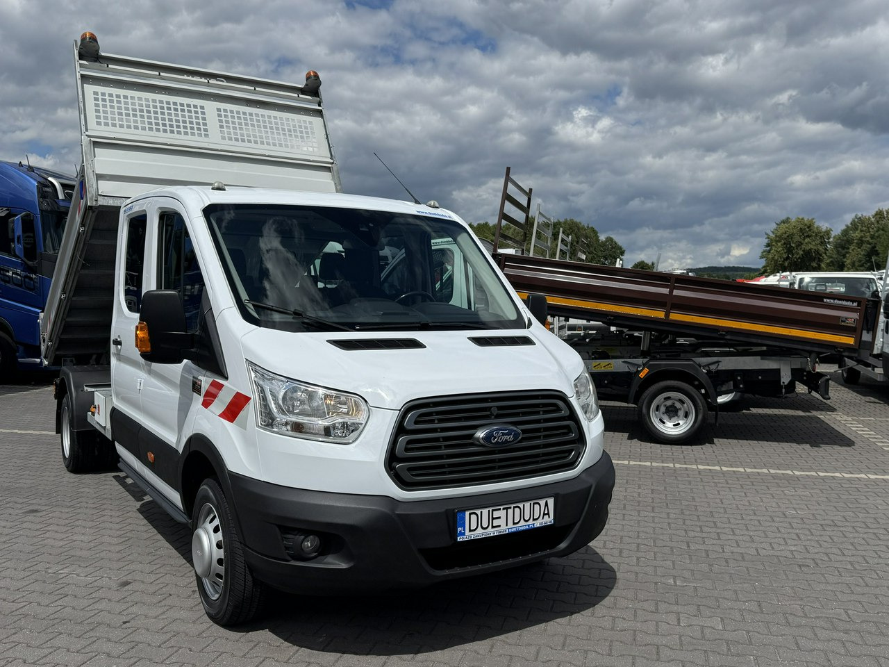 Ford Transit - Малотоннажный самосвал: фото 2 Ford Transit - Малотоннажный самосвал: фото 2