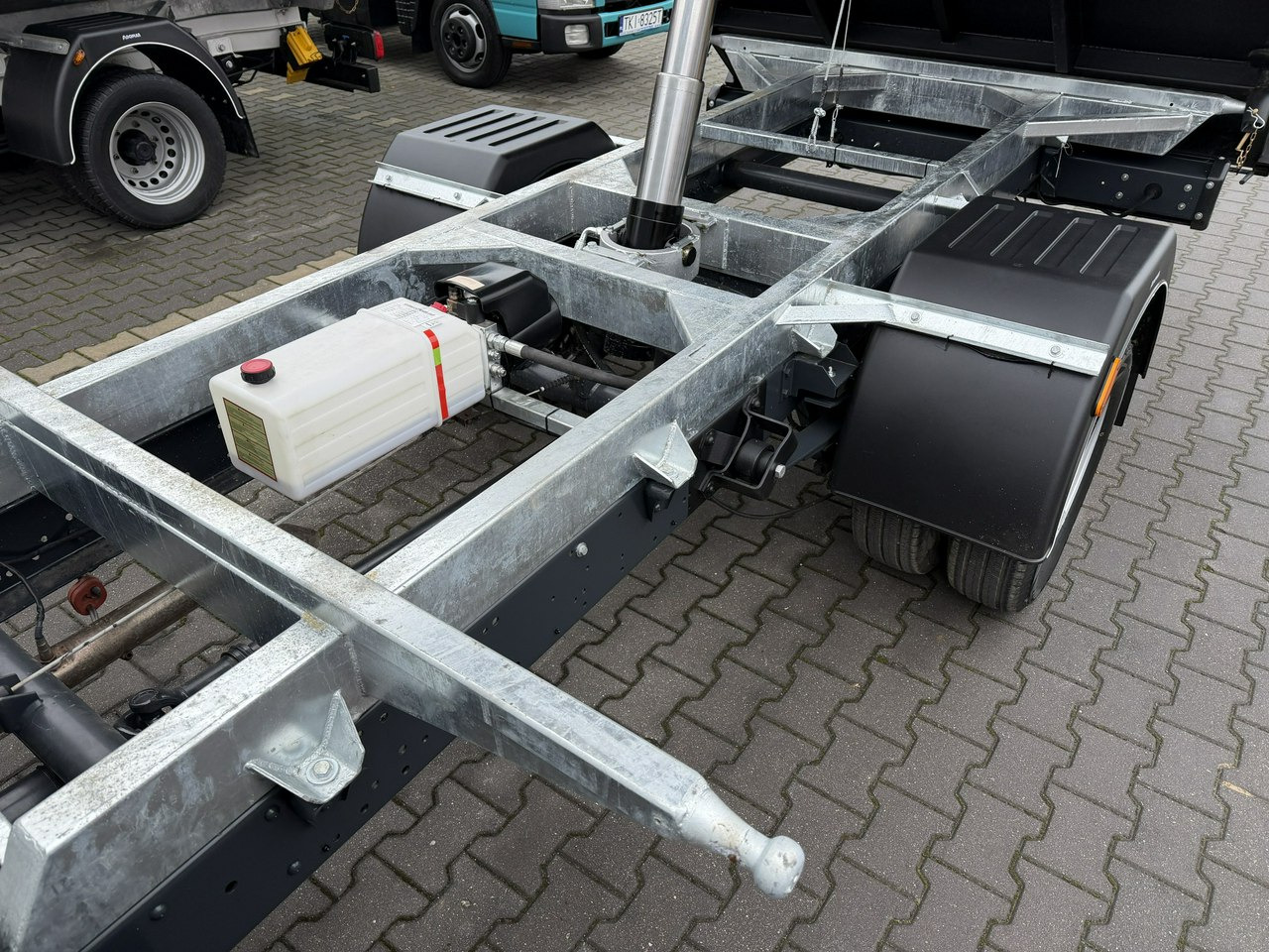 Iveco Daily 35C16 V - Малотоннажный самосвал: фото 4 Iveco Daily 35C16 V - Малотоннажный самосвал: фото 4