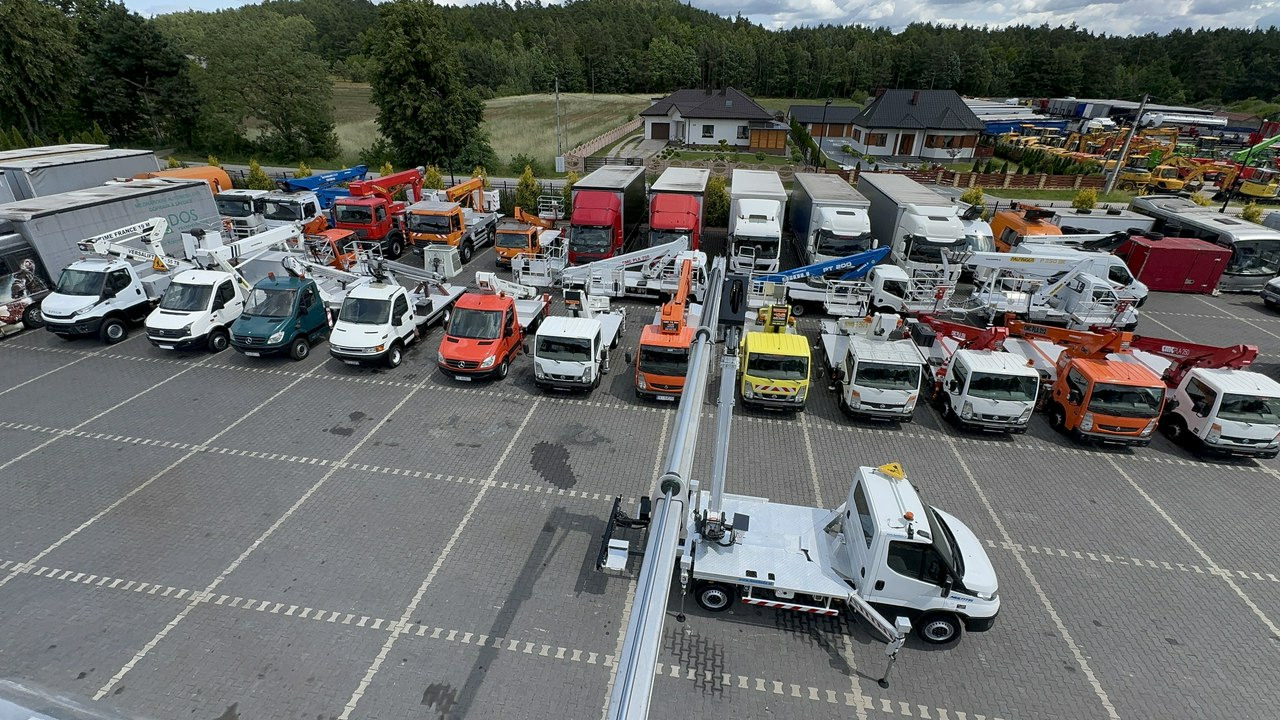 Iveco Daily 35S14 - Грузовик с подъемником: фото 2 Iveco Daily 35S14 - Грузовик с подъемником: фото 2