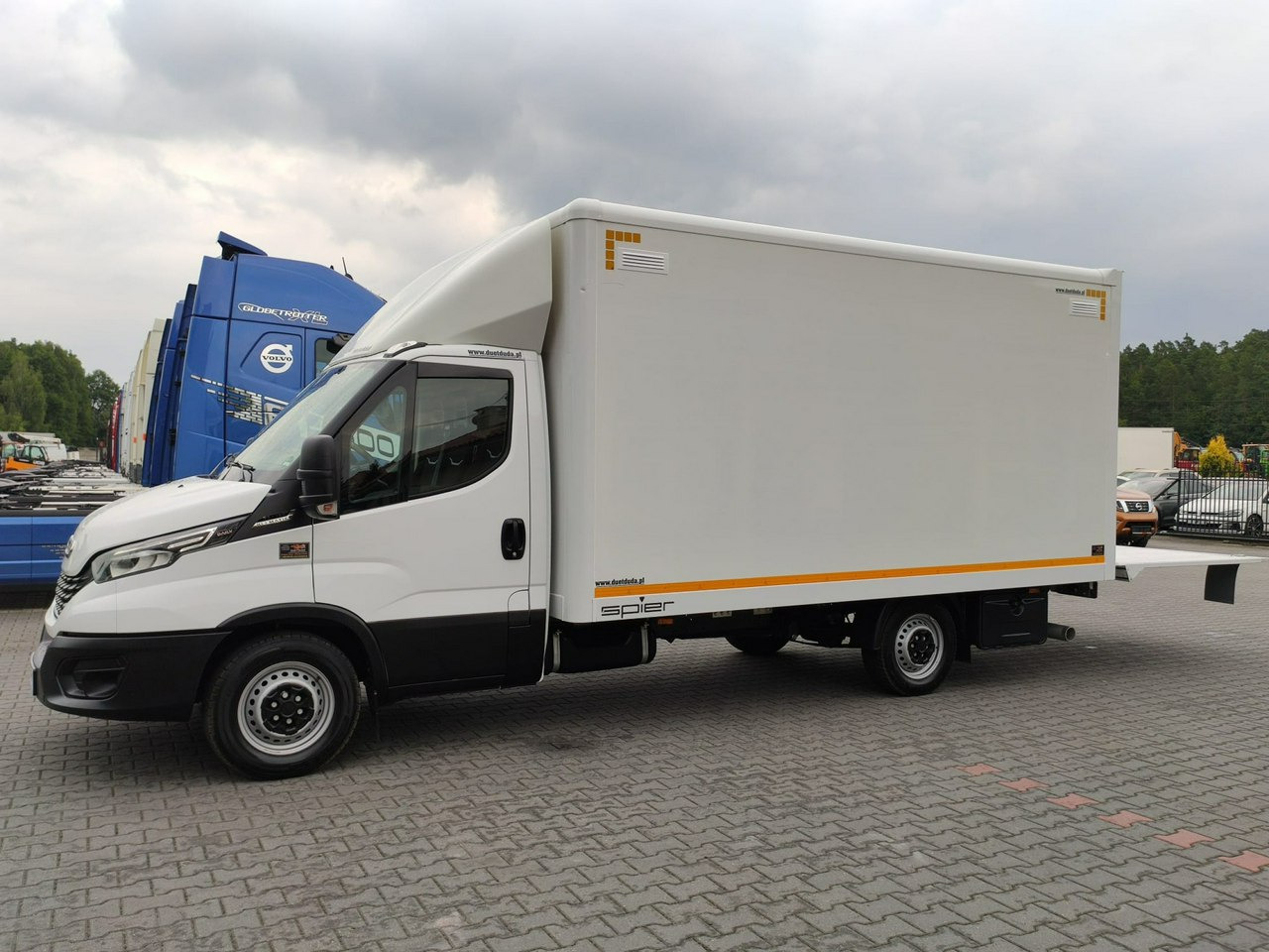 Iveco Daily 35S16S V - Фургон с закрытым кузовом: фото 2 Iveco Daily 35S16S V - Фургон с закрытым кузовом: фото 2