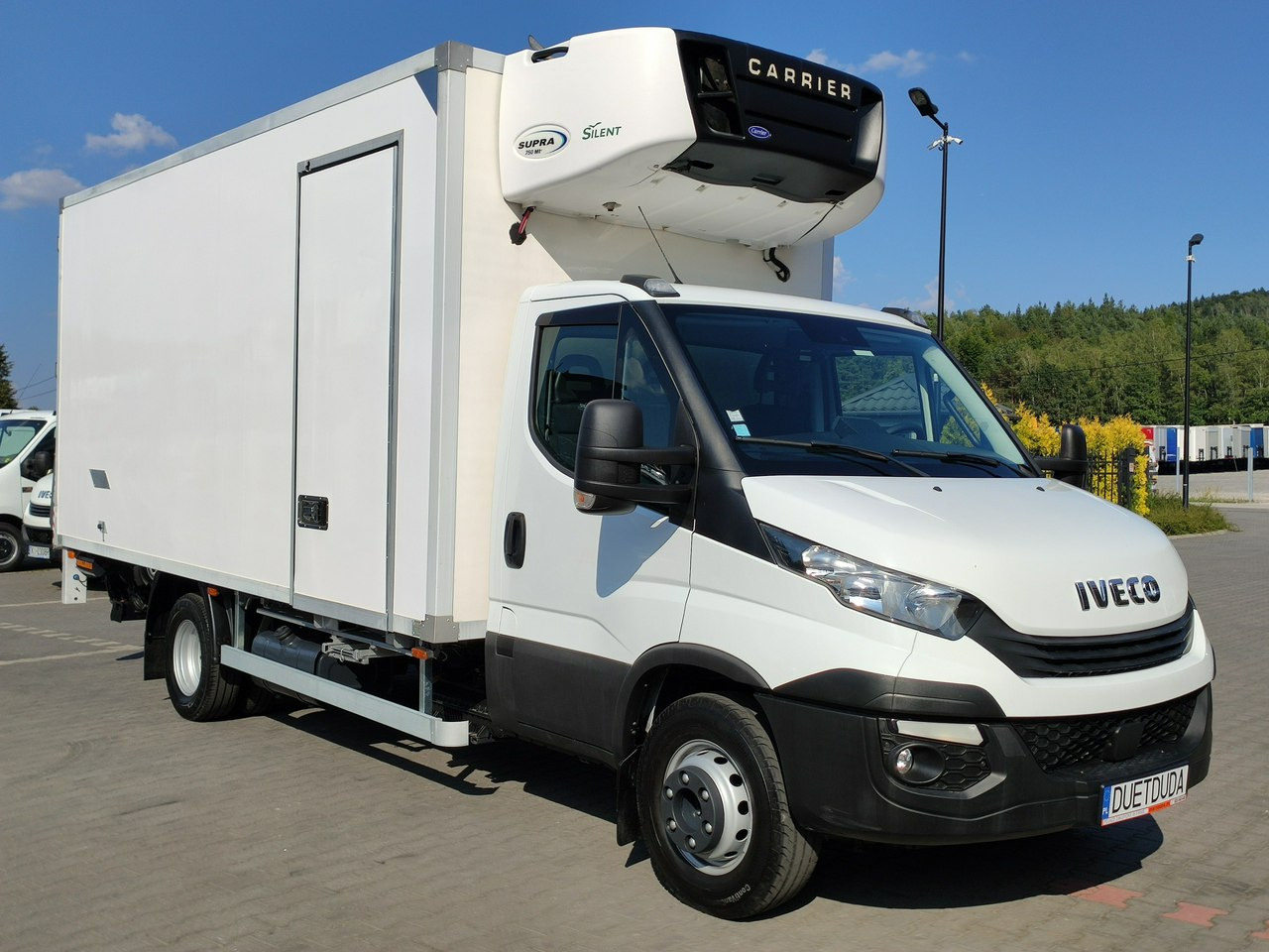 Iveco Daily 72C18 Mroźnia Ściana Grodziowa Podwójny Parownik - Фургон-рефрижератор: фото 2 Iveco Daily 72C18 Mroźnia Ściana Grodziowa Podwójny Parownik - Фургон-рефрижератор: фото 2