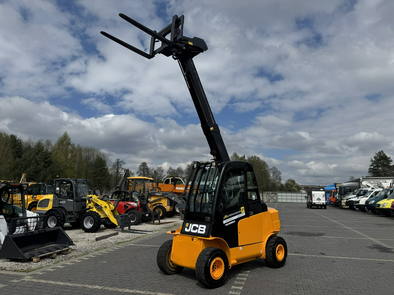 JCB TLT 35D 4x4 T4 TELESKOP / TELESKOPOWY Ładowarka Teleskopowa - Телескопический погрузчик: фото 1 JCB TLT 35D 4x4 T4 TELESKOP / TELESKOPOWY Ładowarka Teleskopowa - Телескопический погрузчик: фото 1