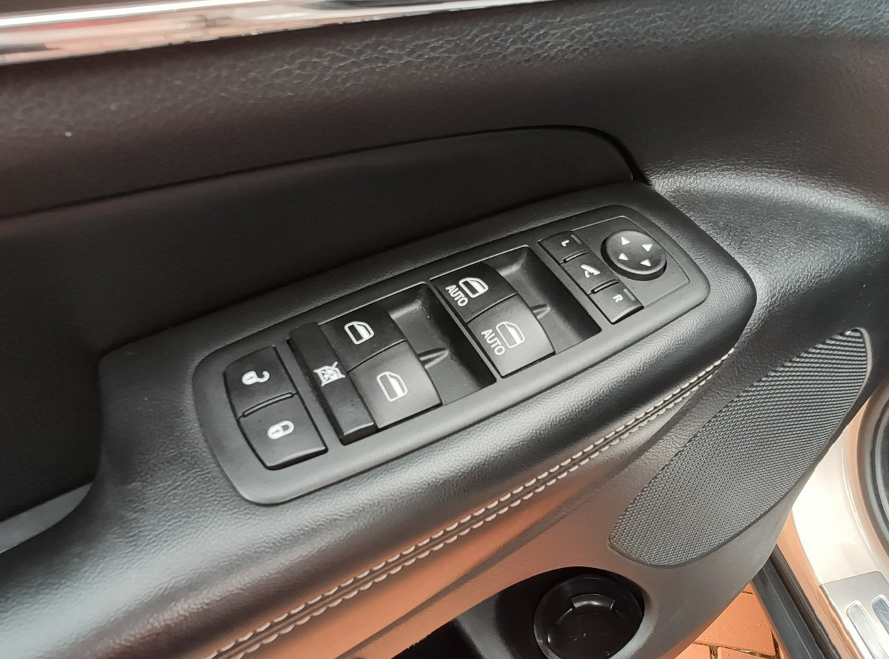 Внедорожник Jeep Grand Cherokee: фото 20