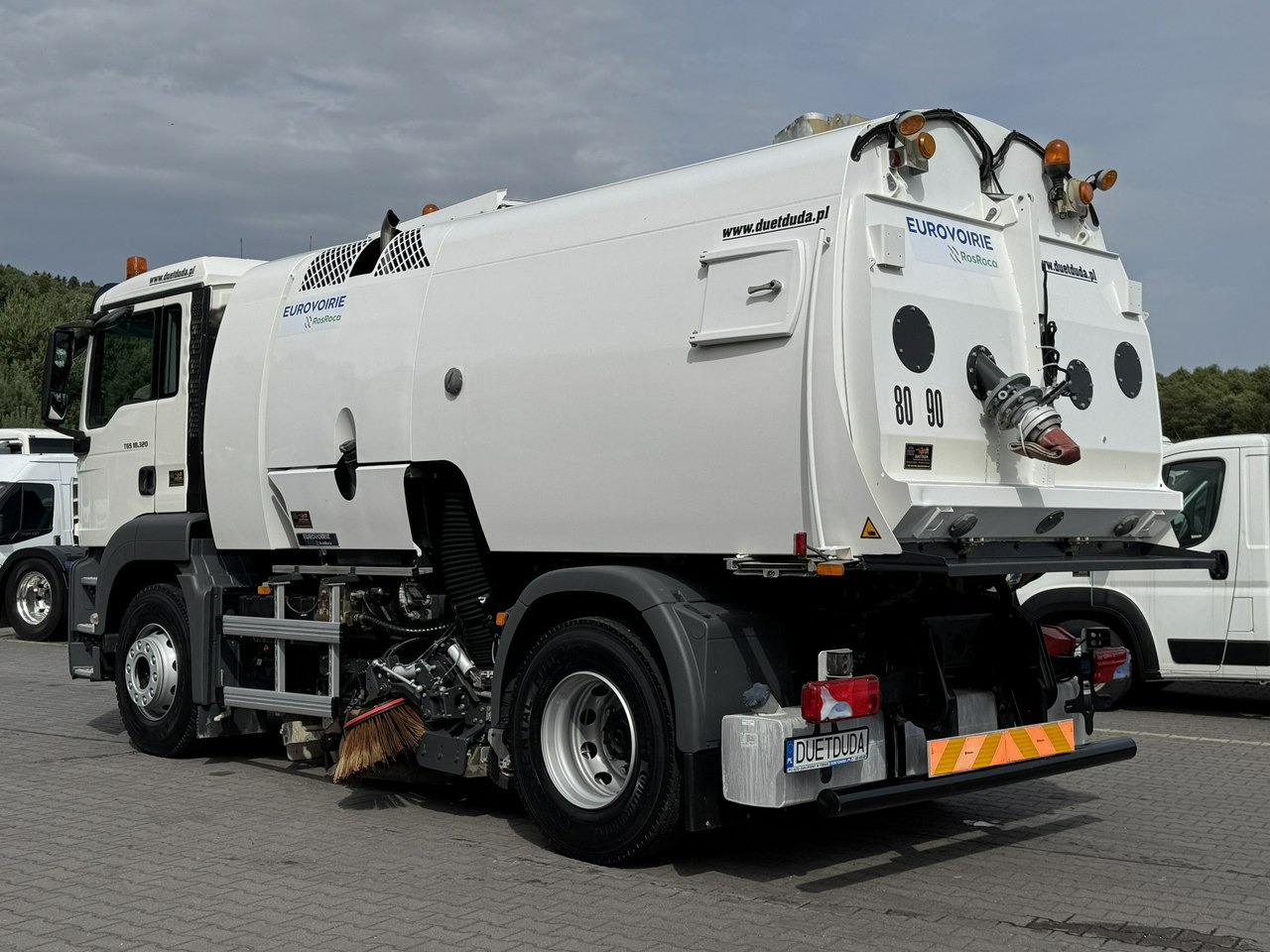 Подметально-уборочная машина MAN TGS 18.320 E5 BUCHER OPTIFANT 8000 Zamiatarka Uliczna Euro 6: фото 24 Подметально-уборочная машина MAN TGS 18.320 E5 BUCHER OPTIFANT 8000 Zamiatarka Uliczna Euro 6: фото 24