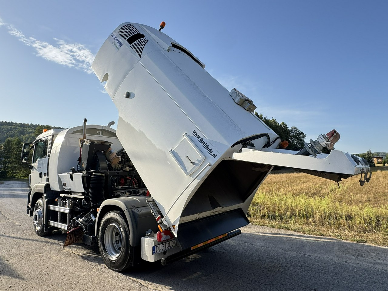 Подметально-уборочная машина MAN TGS 18.320 E5 BUCHER OPTIFANT 8000 Zamiatarka Uliczna Euro 6: фото 28 Подметально-уборочная машина MAN TGS 18.320 E5 BUCHER OPTIFANT 8000 Zamiatarka Uliczna Euro 6: фото 28